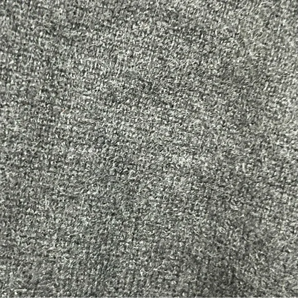 Men’s cashmere sweater in black by Club Room is like new Size Small.